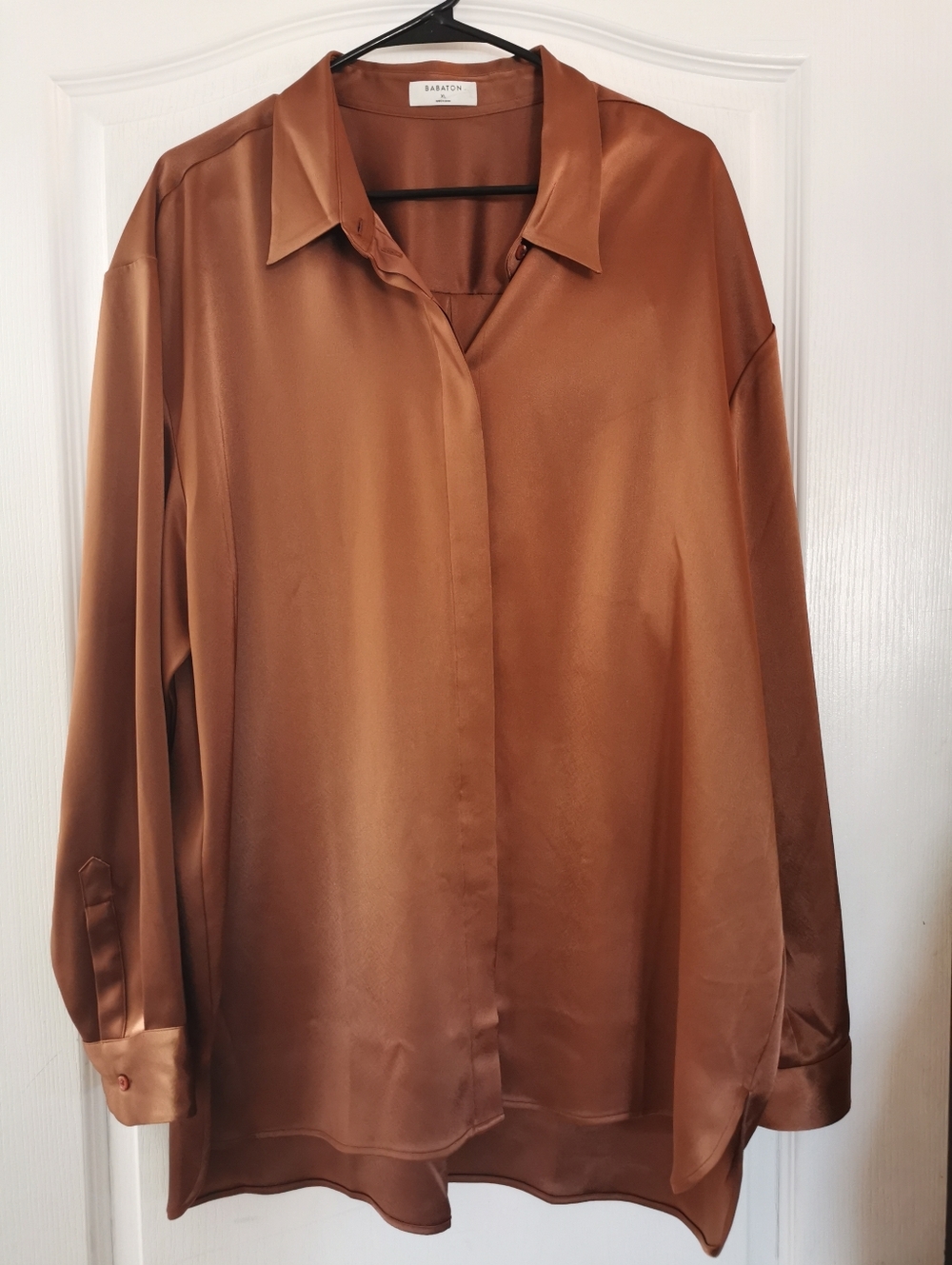 Aritzia Babaton Sable Satin Shirt size Xl Bronze - Picture 7 of 11